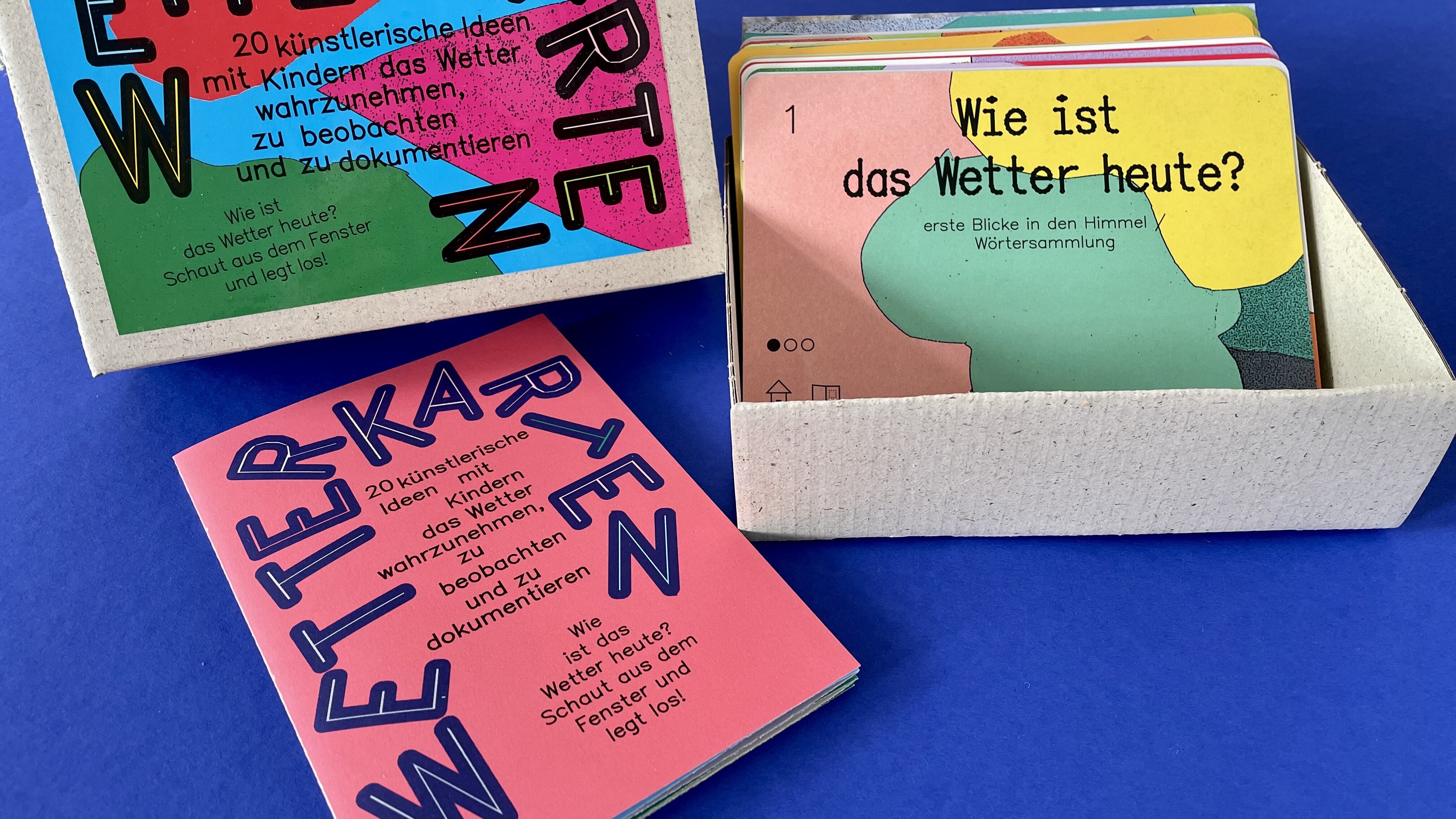 Eine Box mit Ideenkarten zum Thema Wetterwahrnehmung mit Kindern