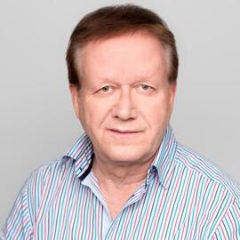 Porträt von Hendrik Nietz, Koordinator Senioren-Internetcafé „Weltenbummler“ Neukölln.