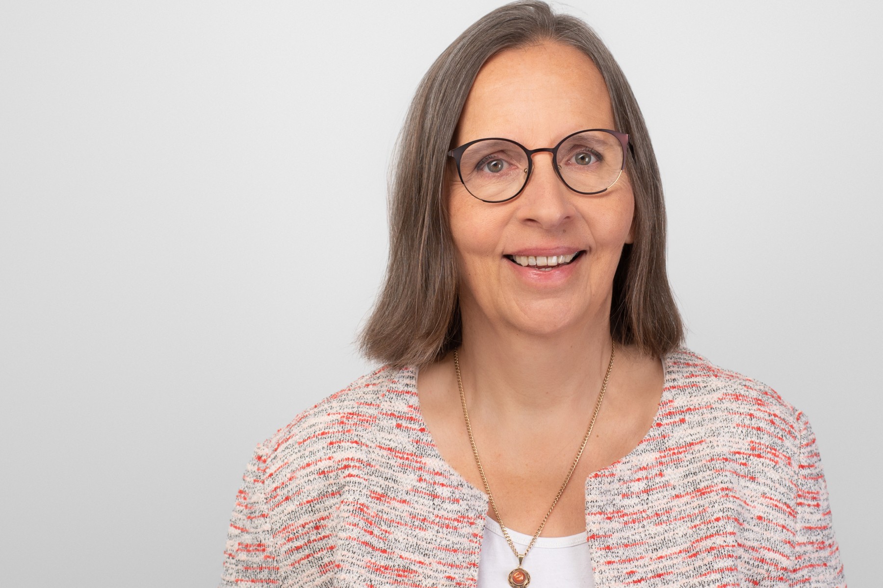 Portraitfoto von Ina von Grüner, Tandemleitung Humanistische Kita Sponholzstraße.