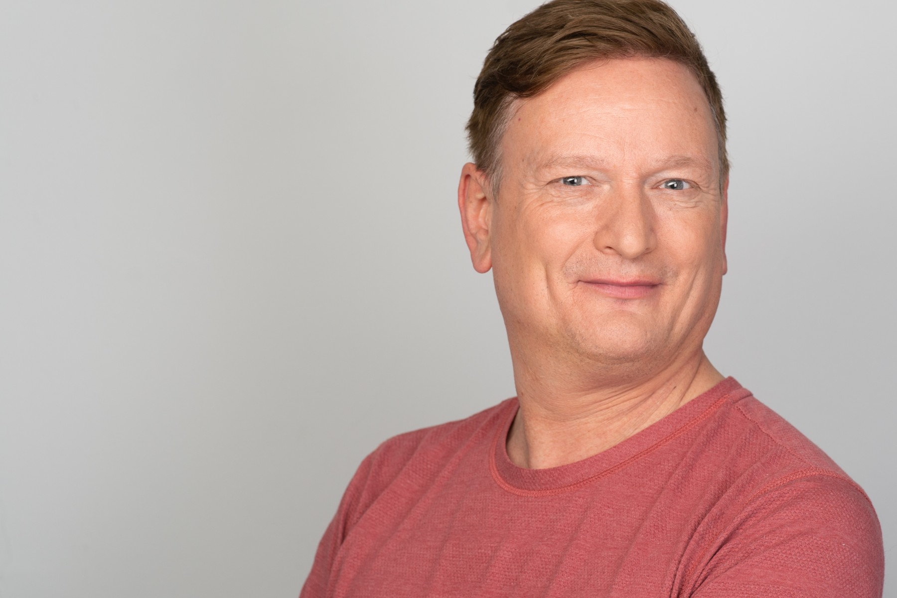 Porträtfoto von Karl-Heinz Kassburg-Sass, Fachberater Humanistische Frühpädagogik, Lernort Praxis, im Humanistischen Verband Berlin-Brandenburg.
