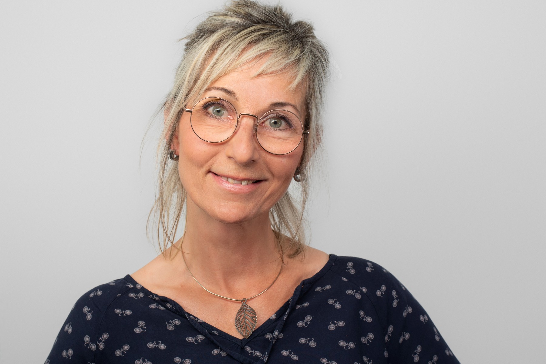 Portraitfoto von Katrin Beyer, Leitung Humanistische Kita Verbindungsweg.