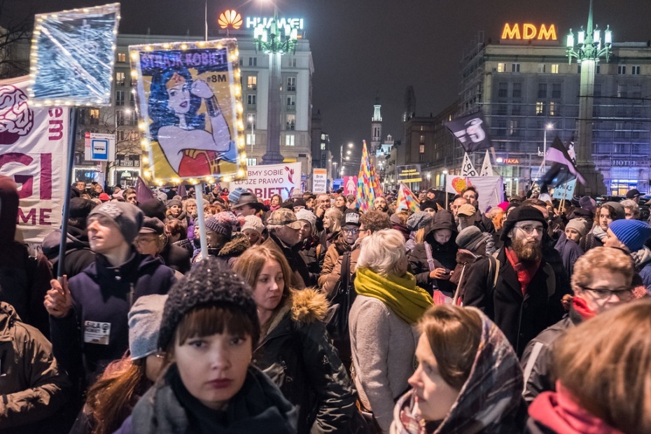 Foto: Grzegorz Żukowski (CC BY-NC 2.0)           Demonstration zum Internationalen Frauentag am 8. März 2018 in Warschau