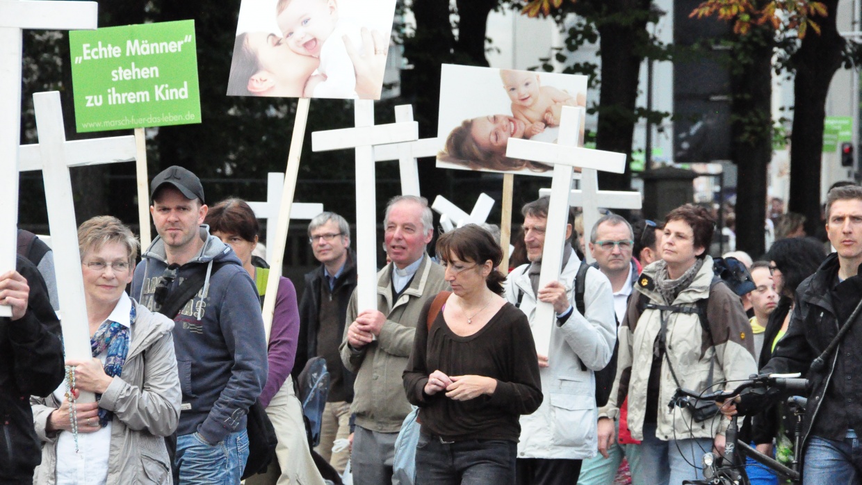 Fundamentalistische Abtreibungsgegnerinnen beim alljährlichen "Marsch für das Leben" in Berlin